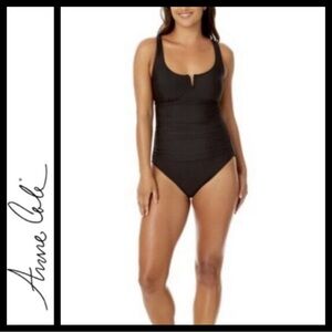 NWT Anne Cole V-Wire Swimsuit